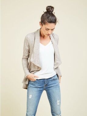 Sweet Rain Airport Greeting Cardigan Oatmeal M